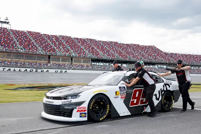 Matt DiBenedetto, Viking Motorsports Chevrolet