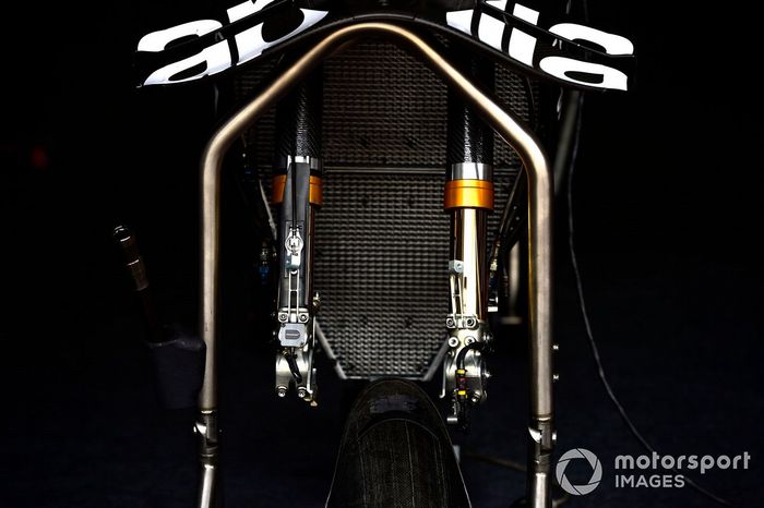 Detalle de la moto del Aprilia Racing Team