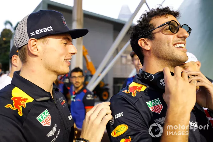 Max Verstappen, Red Bull Racing, y Daniel Ricciardo, Red Bull Racing