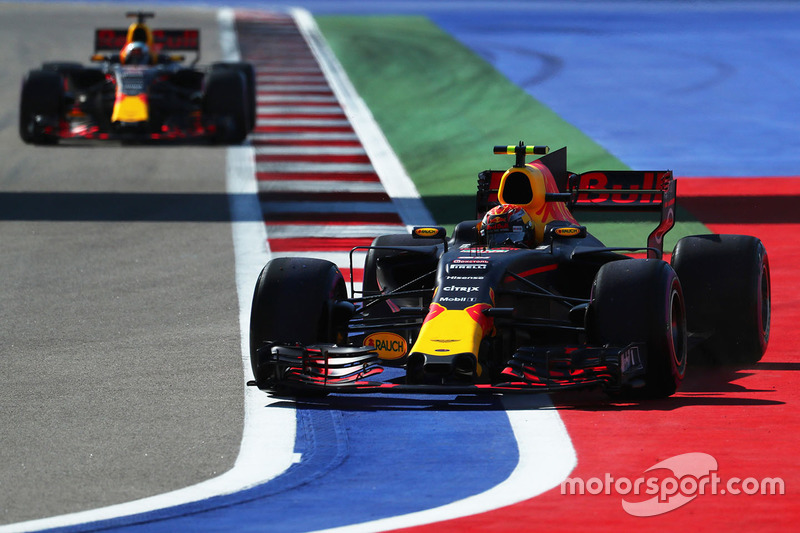 Max Verstappen, Red Bull Racing RB13, Daniel Ricciardo, Red Bull Racing RB13