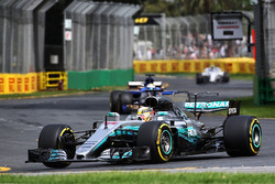 Льюіс Хемілтон, Mercedes AMG F1 W08