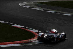 #8 Toyota Gazoo Racing Toyota TS050 Hybrid: Anthony Davidson, Sébastien Buemi, Kazuki Nakajima