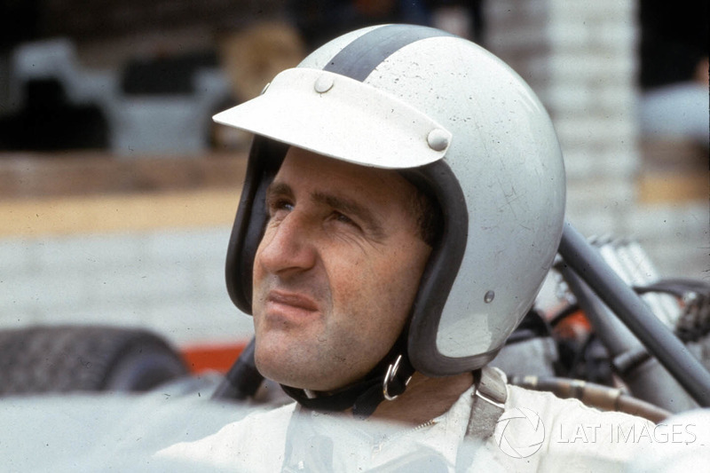 Denny Hulme: 112 corridas, 8 vitórias, 33 pódios, 1 pole e o título mundial de 1967. Ele competiu na F1 entre 1965 e 1974.