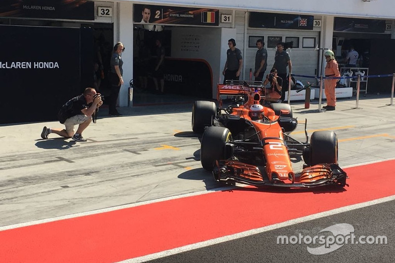 Stoffel Vandoorne, McLaren MCL32, McLaren