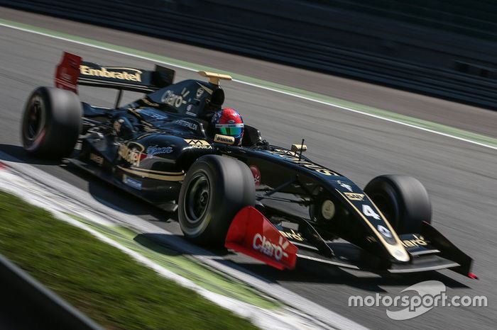 O fim de semana também teve Brasil no pódio. Pietro Fittipaldi venceu a segunda bateria da etapa de Jerez da Fórmula V8.  Roy Nissany levou a melhor no sábado.