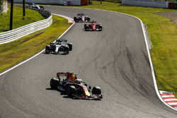 Daniel Ricciardo, Red Bull Racing RB13, Valtteri Bottas, Mercedes AMG F1 W08, Sebastian Vettel, Ferrari SF70H, Sergio Perez, Sahara Force India F1 VJM10