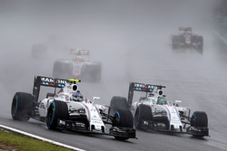 Valtteri Bottas, Williams FW38 y Felipe Massa, Williams FW38