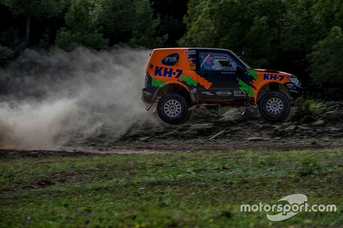 Mitsubishi Montero 2017 KH7 Sport