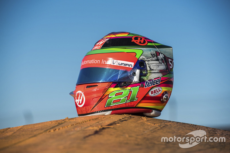 Helm pembalap Haas F1, Esteban Gutierrez, edisi spesial GP Meksiko