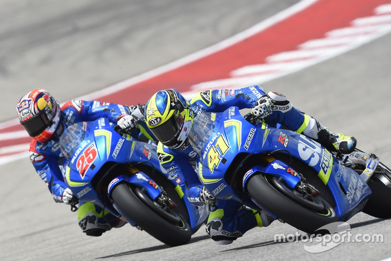 Maverick Vinales, Team Suzuki Ecstar MotoGP; Aleix Espargaro, Team Suzuki Ecstar MotoGP