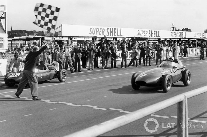 Stirling Moss y Tony Brooks compartieron el volante del Vanwall.