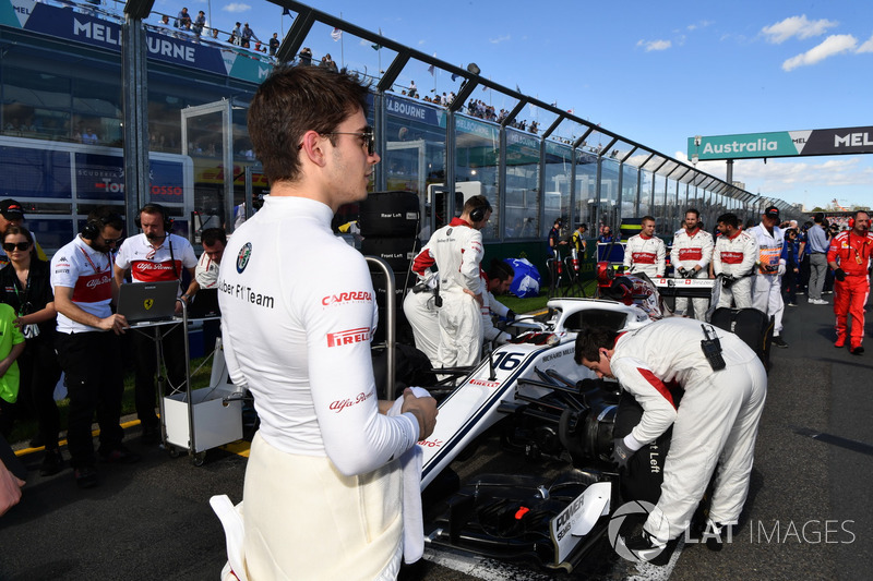 Charles Leclerc, Sauber, in griglia