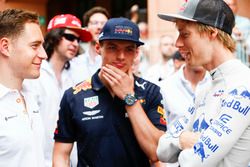 Stoffel Vandoorne, McLaren, Max Verstappen, Red Bull Racing, e Brendon Hartley, Toro Rosso