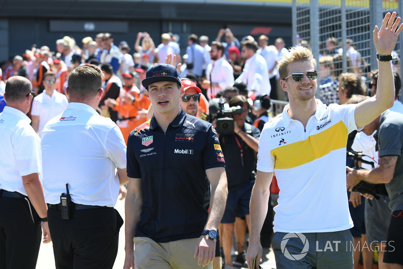 Max Verstappen, Red Bull Racing y Nico Hulkenberg, Renault Sport F1 Team