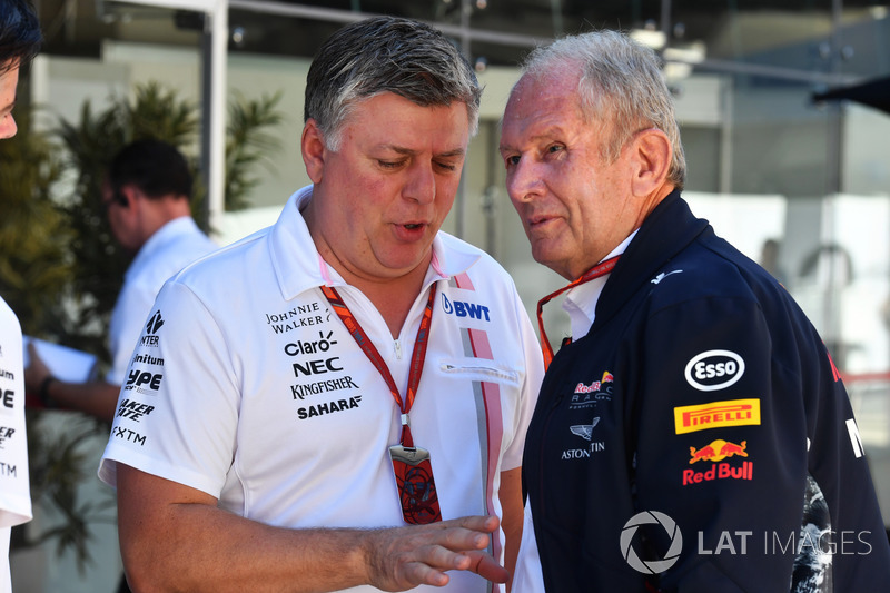 Otmar Szafnauer, Sahara Force India Formula One Team Chief Operating Officer and Dr Helmut Marko, Red Bull Motorsport Consultant