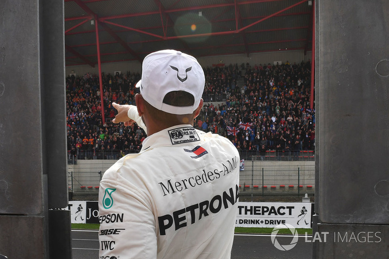 Lewis Hamilton 78. rajtelsősége az F1-ben