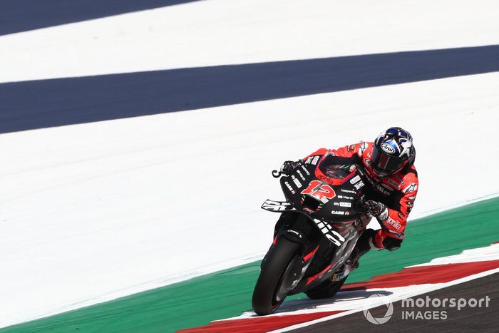 Maverick Viñales, Aprilia Racing Team