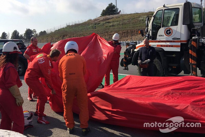 Sebastian Vettel, Ferrari SF90 s'arrête en bord de piste