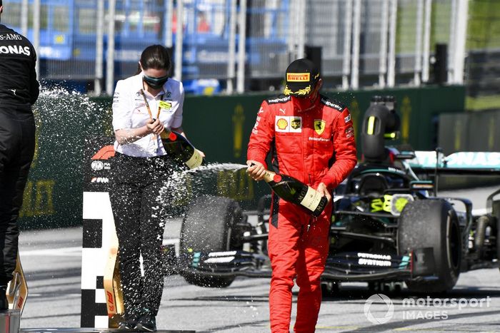 Podio: el segundo lugar Charles Leclerc, Ferrari