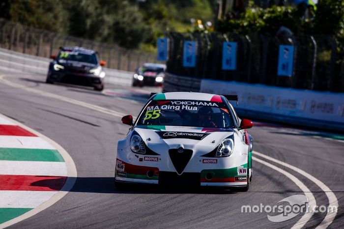 Ma Qing Hua, Team Mulsanne Alfa Romeo Giulietta TCR