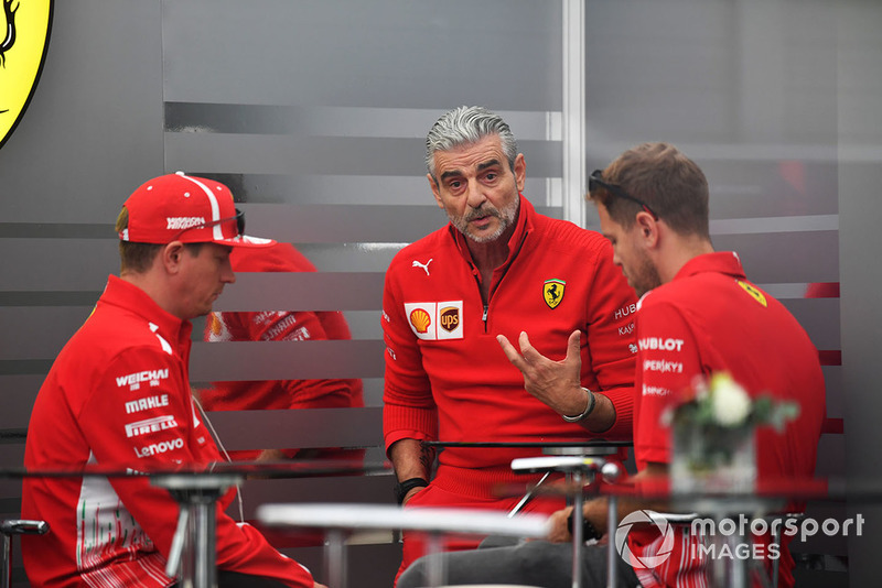 Maurizio Arrivabene, Ferrari Team Principal, Kimi Raikkonen, Ferrari, Sebastian Vettel, Ferrari