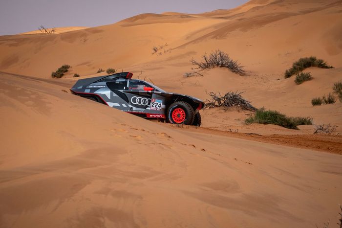 #224 Team Audi Sport Audi: Mattias Ekstrom, Emil Bergkvist