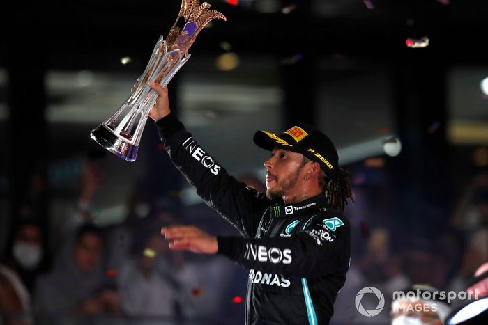 Podio: ganador Lewis Hamilton, Mercedes