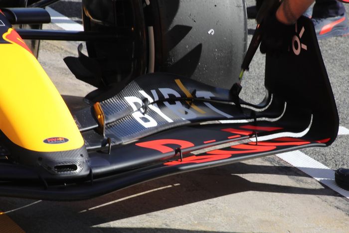 Detalle del alerón delantero del Red Bull Racing RB18