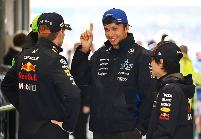 Max Verstappen, Red Bull Racing, Yuki Tsunoda, Red Bull Racing