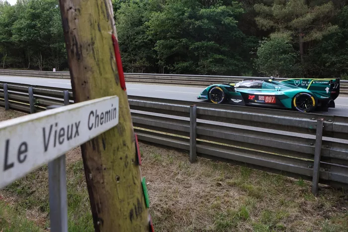 #007 Aston Martin Thor Equipo Aston Martin Valkyrie: Harry Tincknell, Tom Gamble, Ross Gunn
