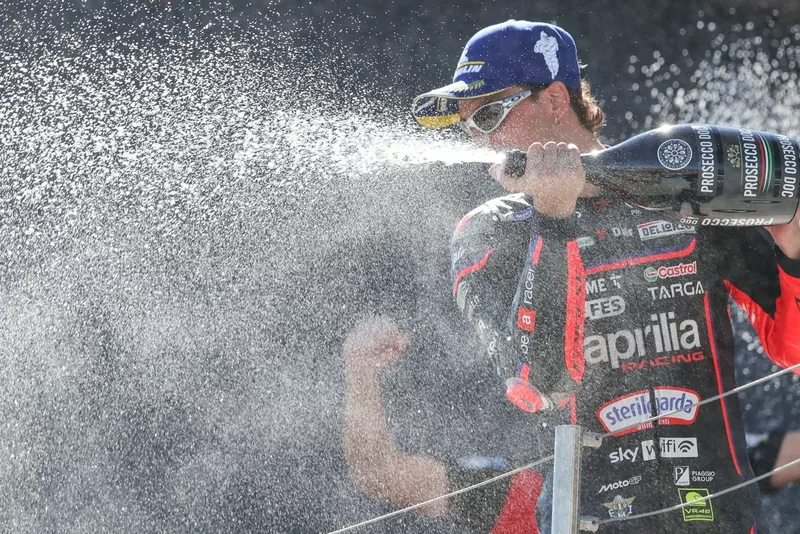 Marco Bezzecchi, Aprilia Racing