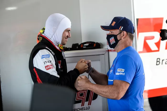 Dudu Barrichello conversa com pai, Rubens