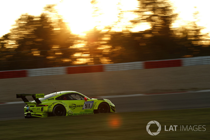 #911 Manthey Racing, Porsche 911 GT3 R: Romain Dumas, Richard Lietz, Patrick Pilet, Richard Lietz, F