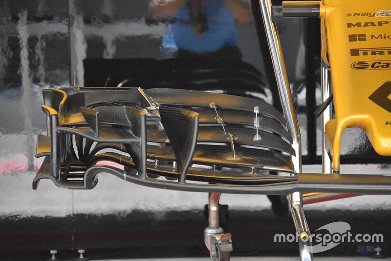 Renault Sport F1 Team RS17 front wing detail