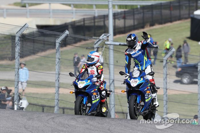 Kenny Roberts Jr., Kevin Schwantz, vuelta de honor