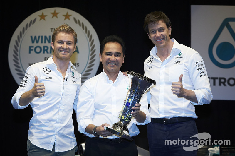 Nico Rosberg, Mercedes AMG F1, mit Toto Wolff, Mercedes-Sportchef