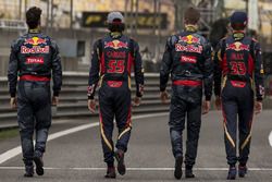 Daniel Ricciardo, Red Bull Racing, Daniil Kvyat, Red Bull Racing, Max Verstappen, Scuderia Toro Ross