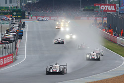 #2 Porsche Team Porsche 919 Hybrid: Ромен Дюма, Ніл Яні, Марк Ліб