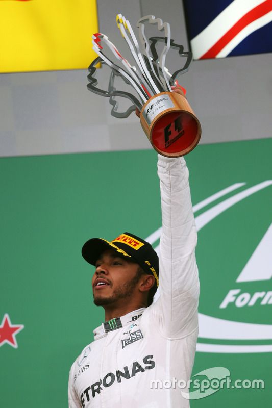 Ganador, Lewis Hamilton, Mercedes AMG F1 celebra