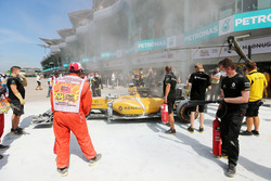 El coche de quemado de Kevin Magnussen, Renault Sport F1 Team RS16