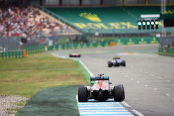 Даниил Квят, Scuderia Toro Rosso STR11