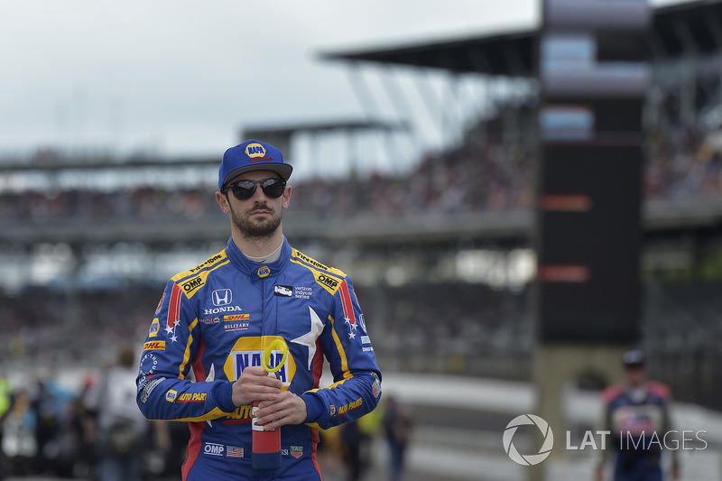 32. <img src="https://cdn-8.motorsport.com/static/img/cfp/0/0/0/200/228/s3/united_states-2.jpg" alt="" width="20" height="12" /> Александр Росси, Andretti Autosport Honda