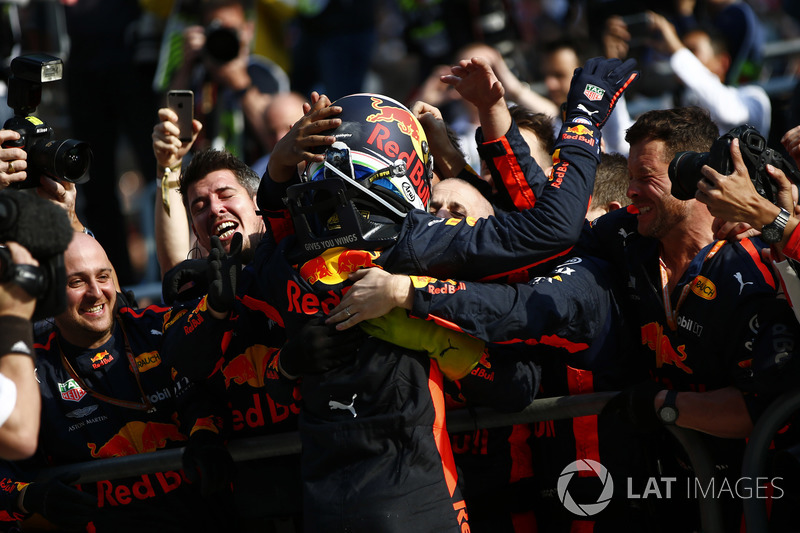 Le vainqueur Daniel Ricciardo, Red Bull Racing