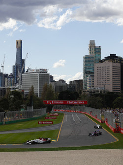 Маркус Ерікссон, Sauber C37 Ferrari, П'єр ГАслі, Toro Rosso STR13 Honda, Шарль Леклер, Sauber C37 Fe