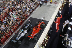 Sebastian Vettel, Ferrari, vainqueur, sur le podium