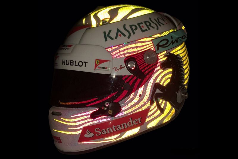 GP de Singapur 2017, el casco con luces