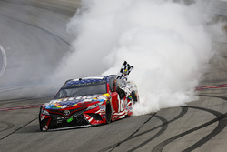 Kyle Busch, Joe Gibbs Racing, Toyota Camry Skittles Red White & Blue celebrates