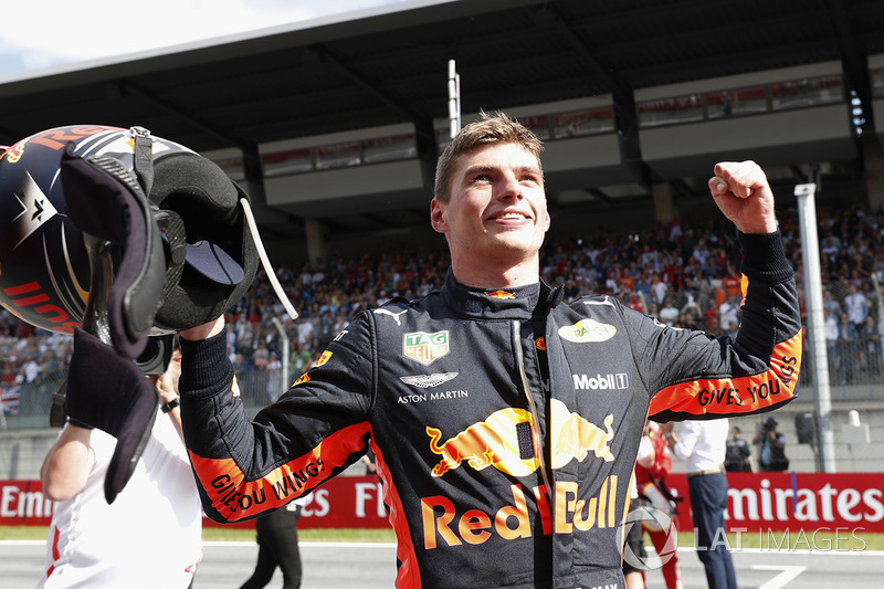 Le vainqueur Max Verstappen, Red Bull Racing