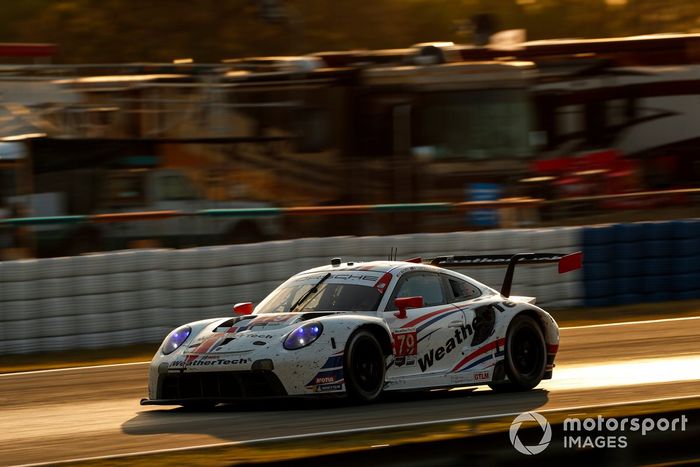 #79 WeatherTech Racing Porsche 911 RSR - 19, GTLM: Mathieu Jaminet, Matt Campbell, Cooper MacNeil