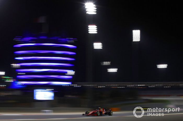 Carlos Sainz Jr., Ferrari SF21